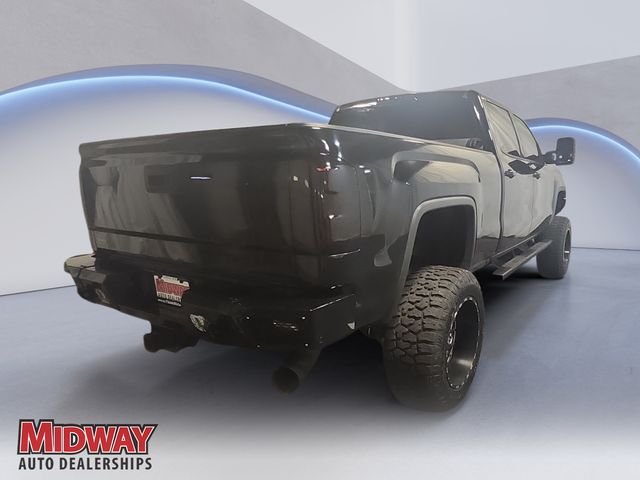 Used 2017 Black GMC SLT image 5
