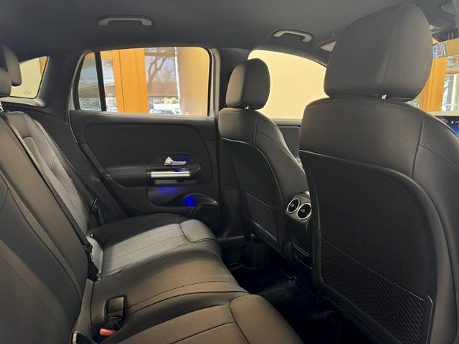 Used 2025 Cirrus Silver Metallic Mercedes-Benz 4MATIC® image 21