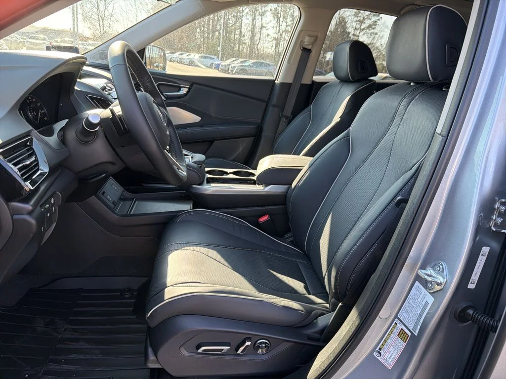 New 2026 Solar Silver Metallic Acura Advance Package image 13