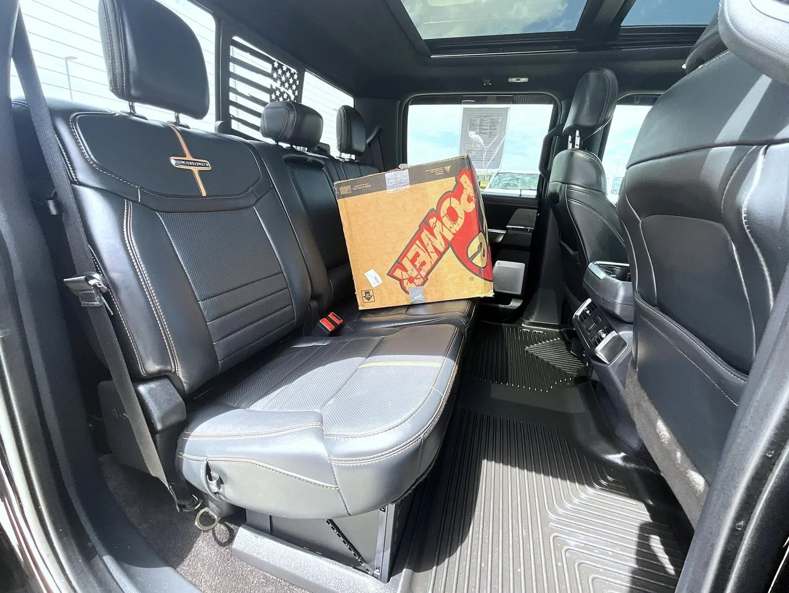 Used 2022 Black Ford Platinum image 19