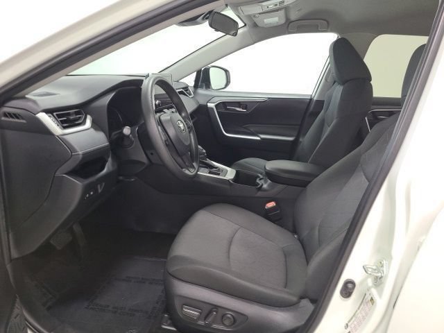 Used 2024 Ice Cap Toyota XLE image 9