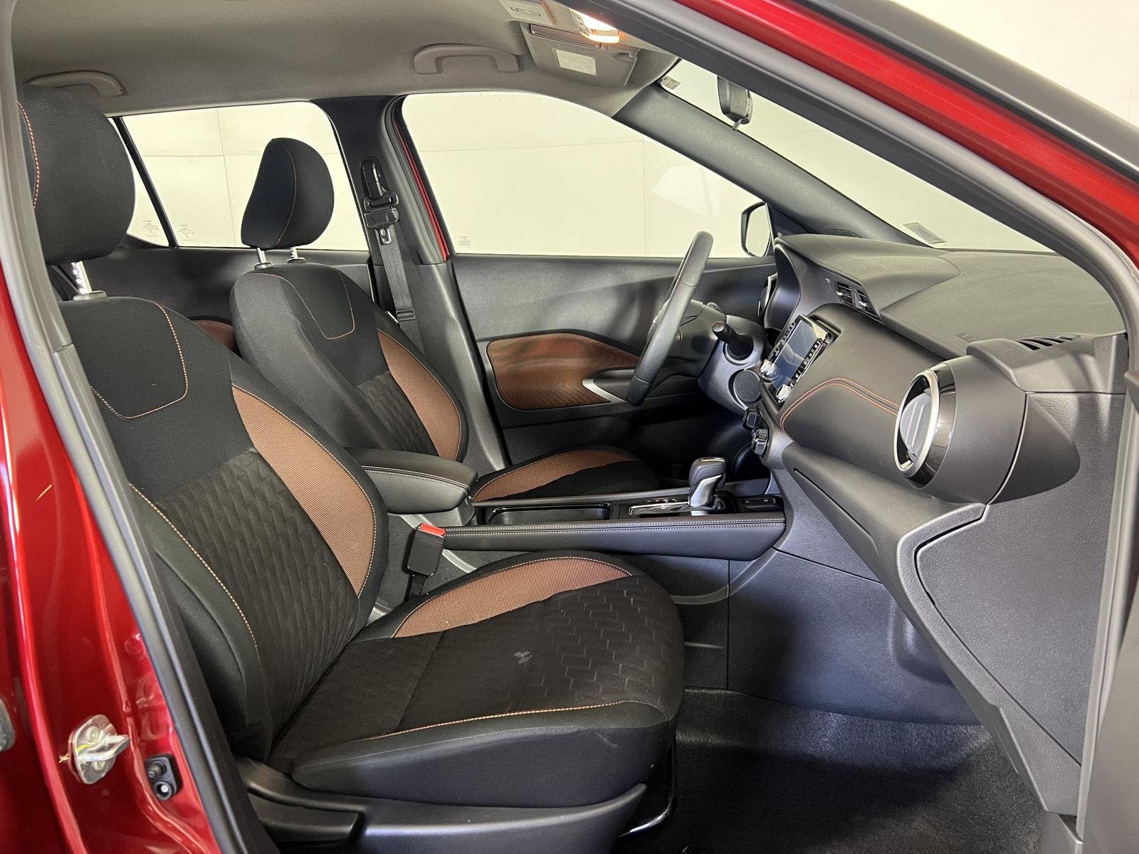 Used 2024 Super Black Nissan SR image 19