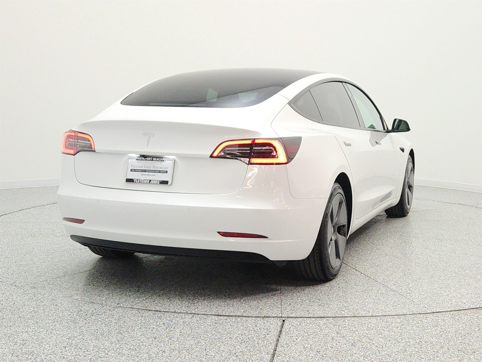 Used 2021 Pearl White Multi-Coat Tesla Standard Range Plus RWD image 6