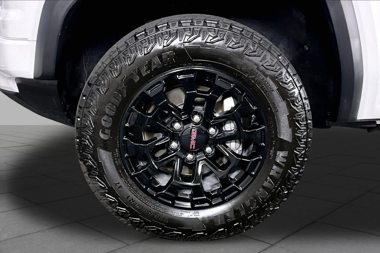 2026 GMC Canyon Elevation - Photo 11