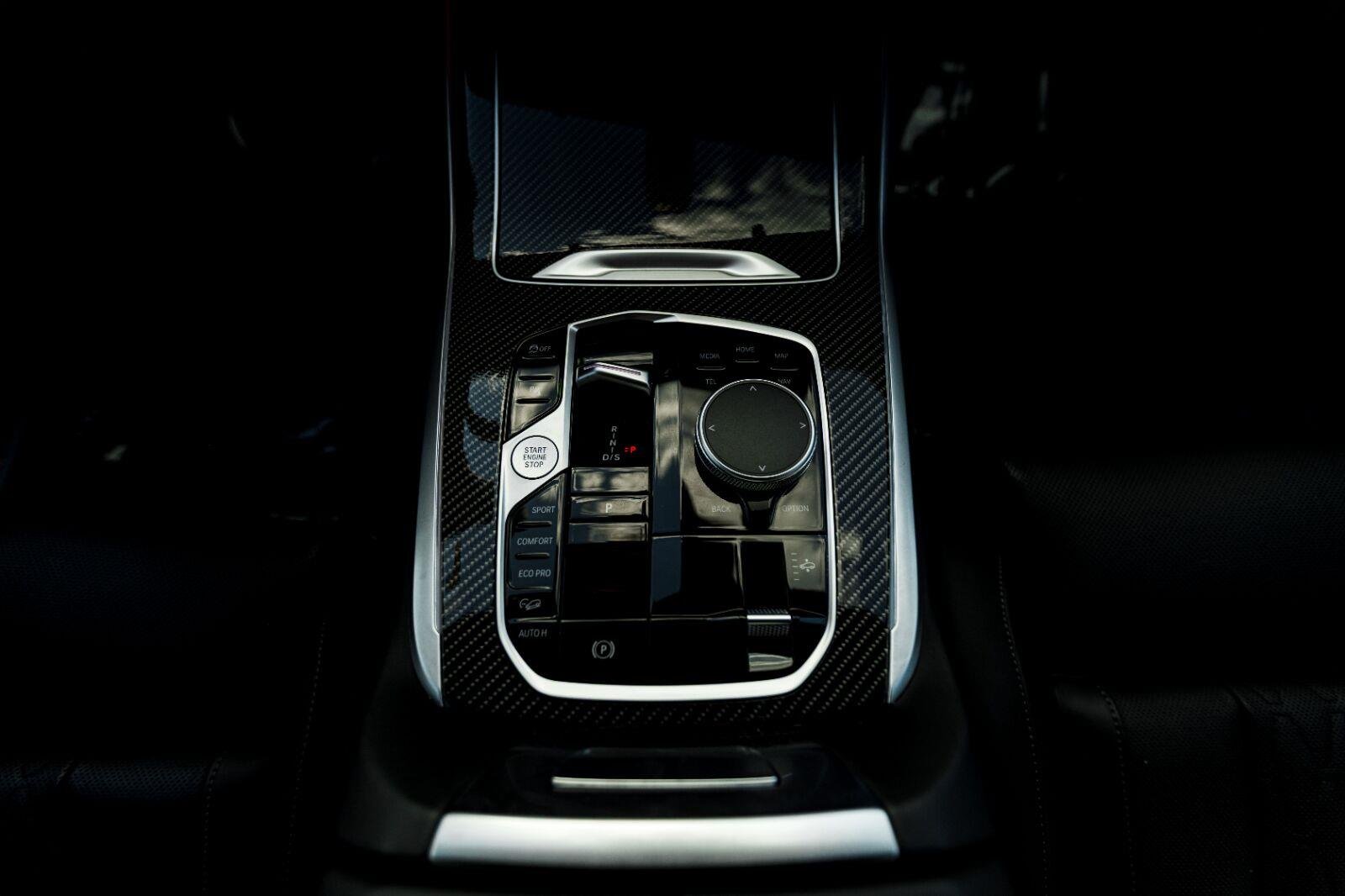 Used 2025 Skyscraper Grey Metallic BMW M60i image 40