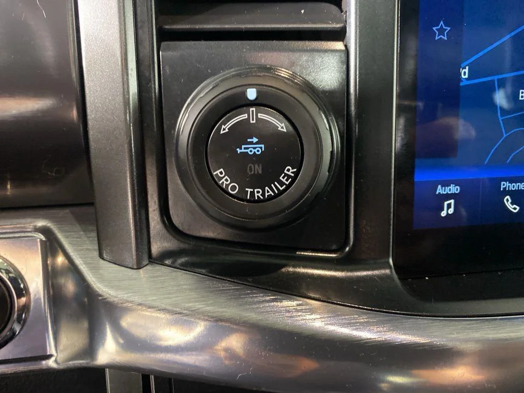 Used 2022 Agate Black Ford LARIAT image 26
