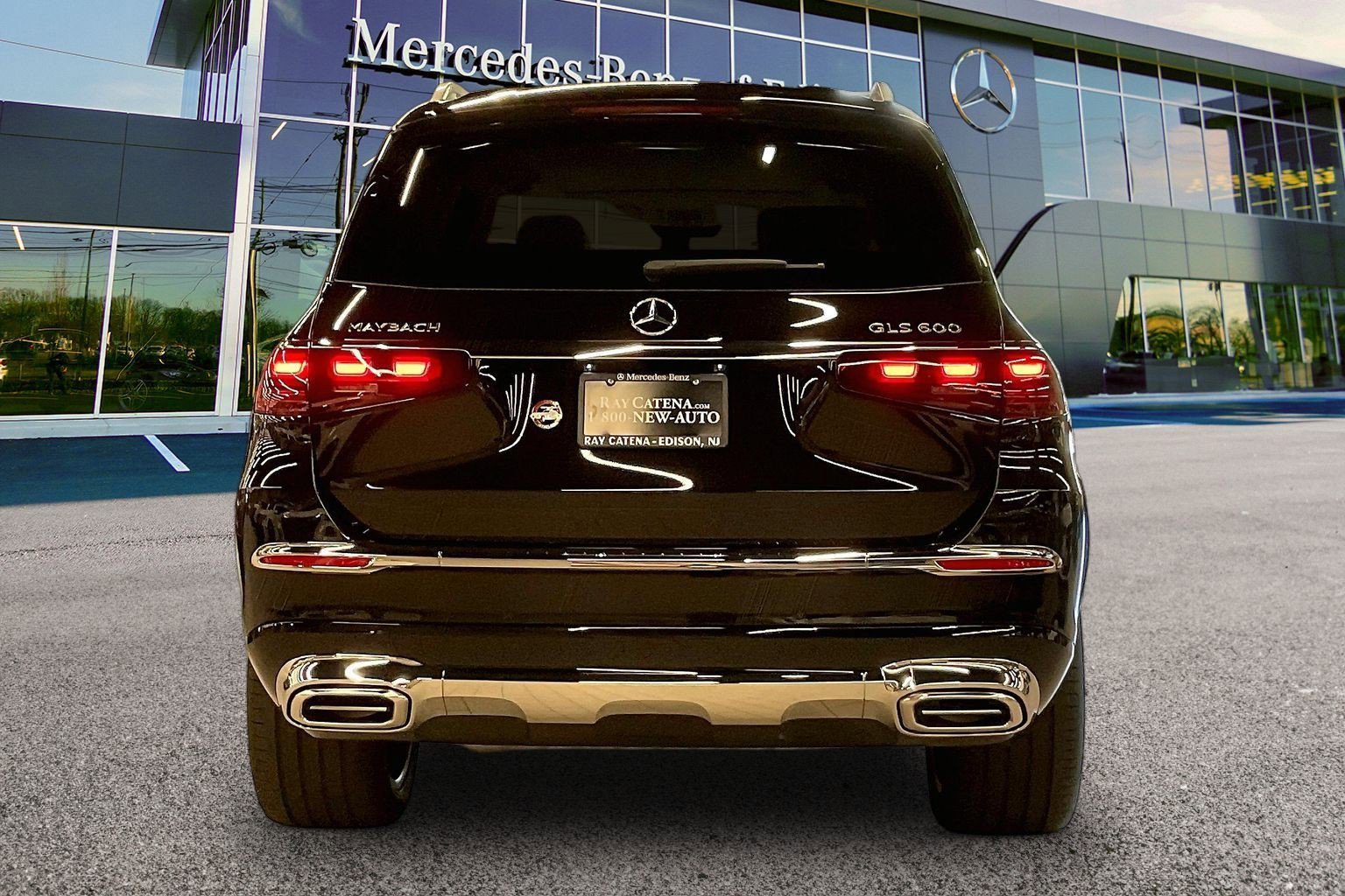 New 2026 Obsidian Black Mercedes-Benz Maybach GLS 600 image 17