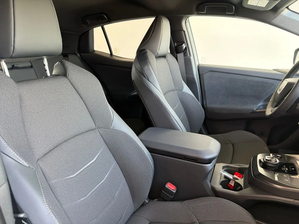 New 2026 Overcast Toyota  SE image 35