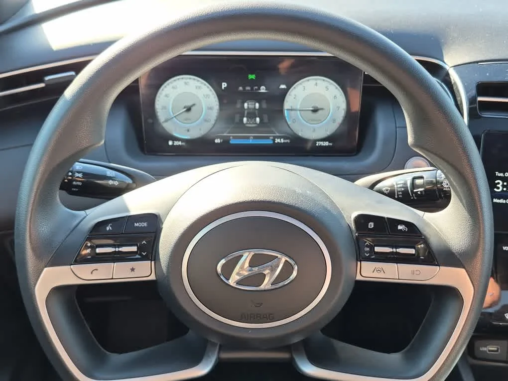 Certified Used 2024 Hampton Gray Hyundai SEL image 17