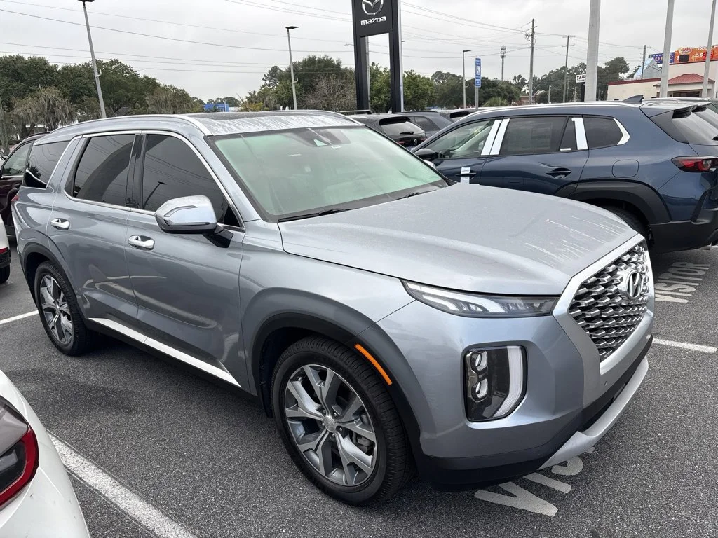 Used 2020 Silver Hyundai SEL image 2