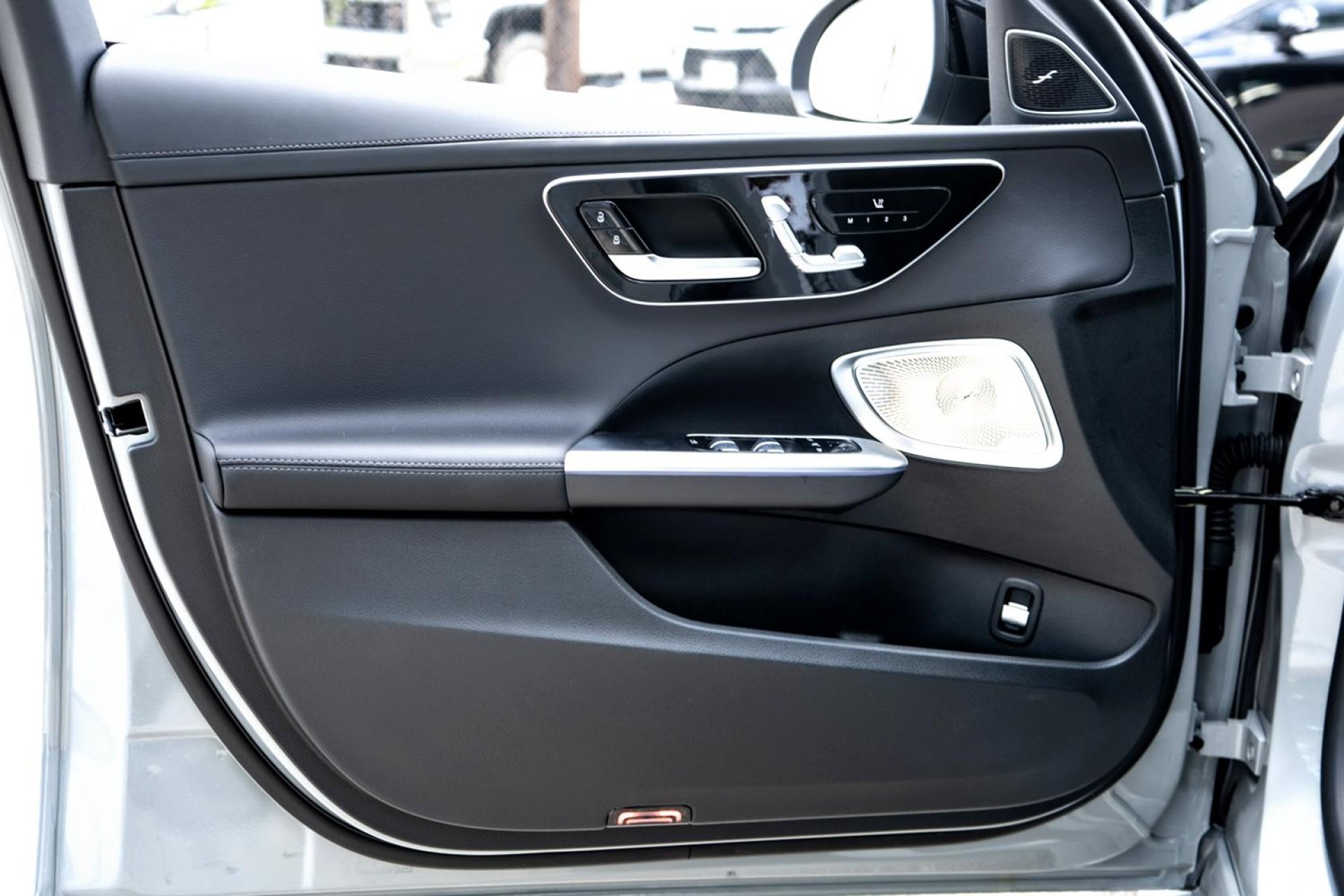 2025 Mercedes-Benz C-Class Sedan C 300 - Photo 39