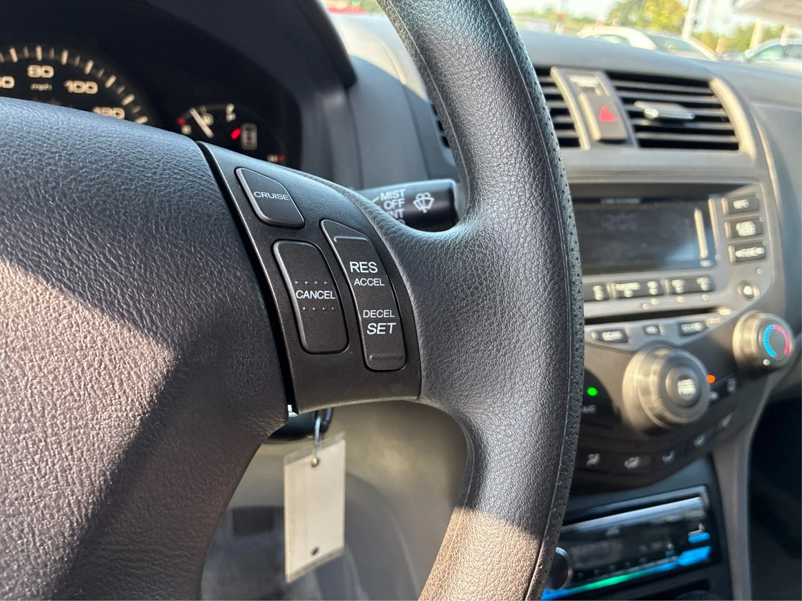 Used 2007 Silver Honda LX SE image 23