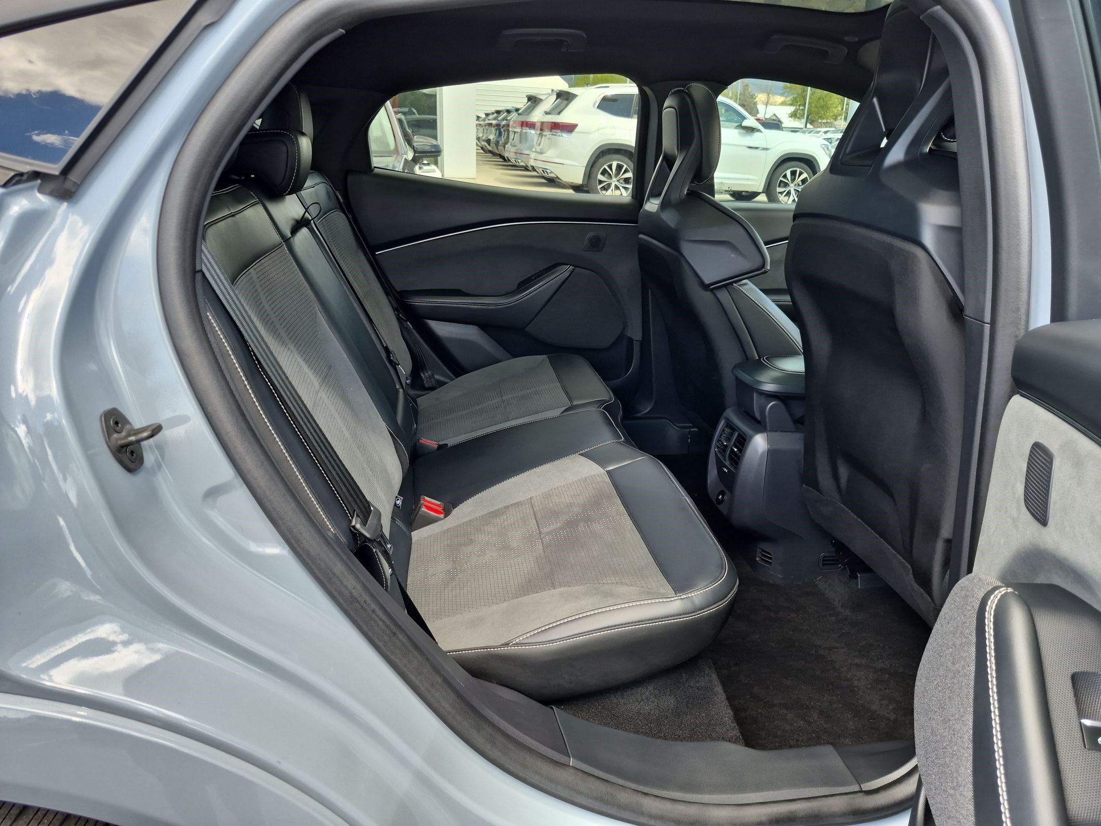 Used 2024 Gray Metallic Ford GT image 32