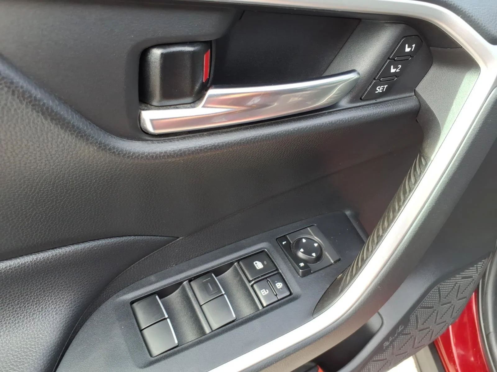 Used 2019 Ruby Flare Pearl Toyota XLE Premium image 11