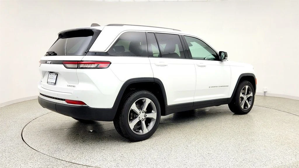 Used 2023 Bright White Clearcoat Jeep Limited 4x4 w/ 20
