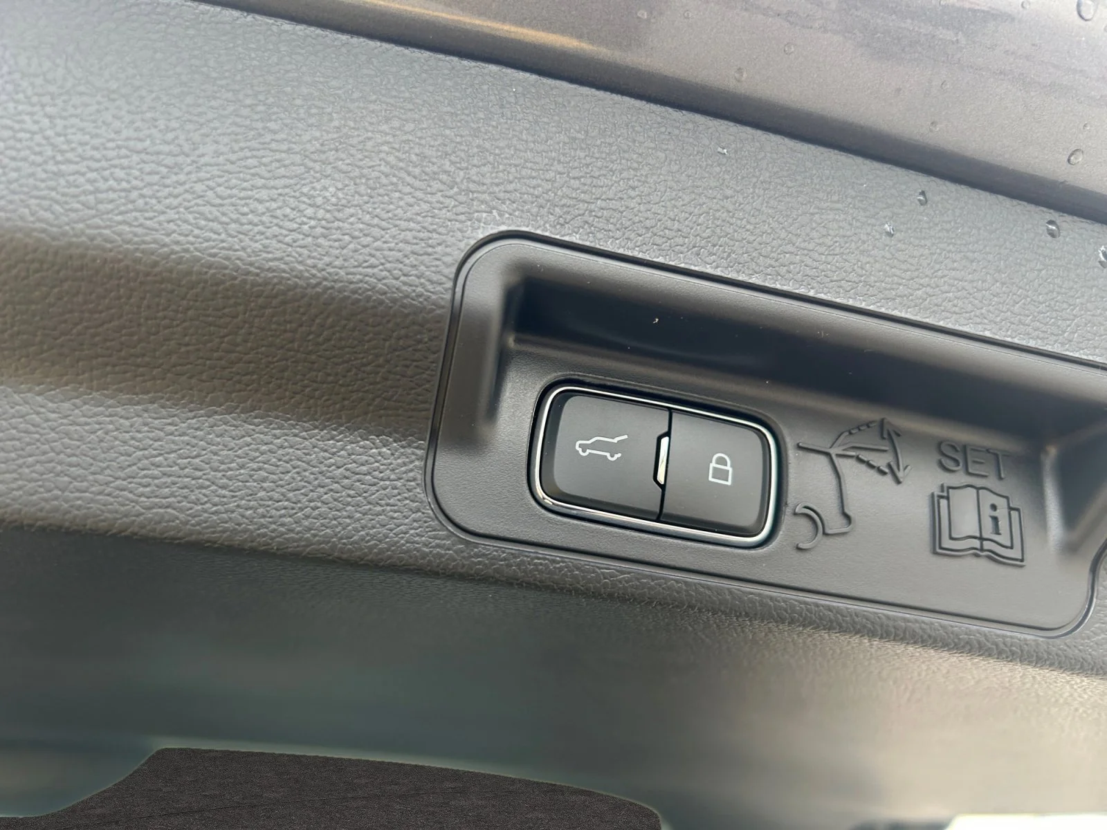 New 2026 Carbonized Grey Metallic Ford Tremor image 11