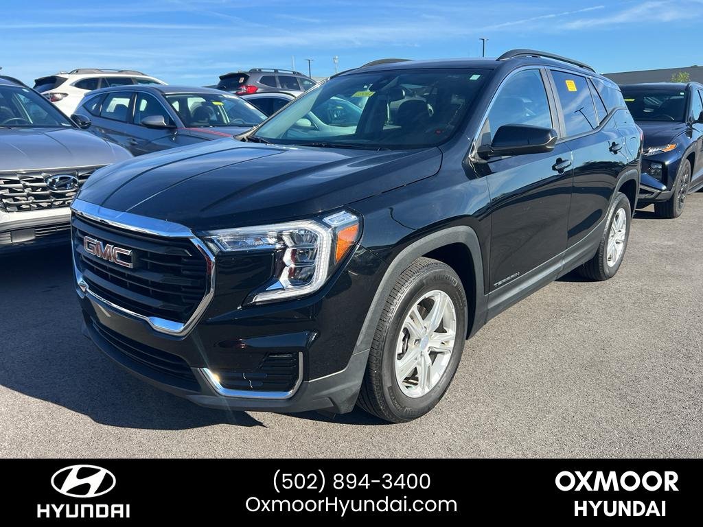Used 2022 Ebony Twilight Metallic GMC SLE image 3
