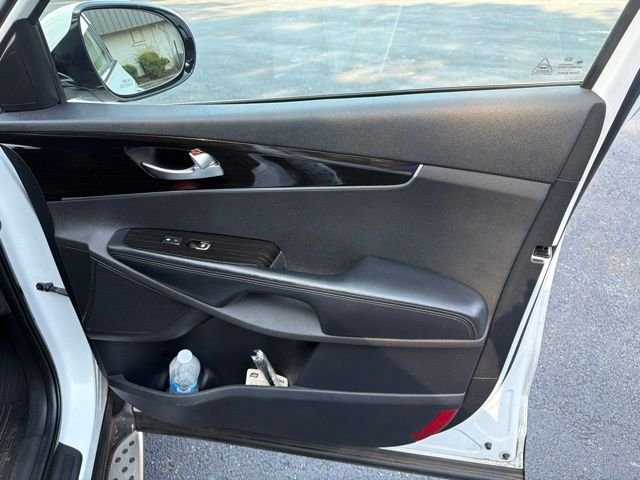 Used 2020 Snow White Pearl Kia EX V6 image 16