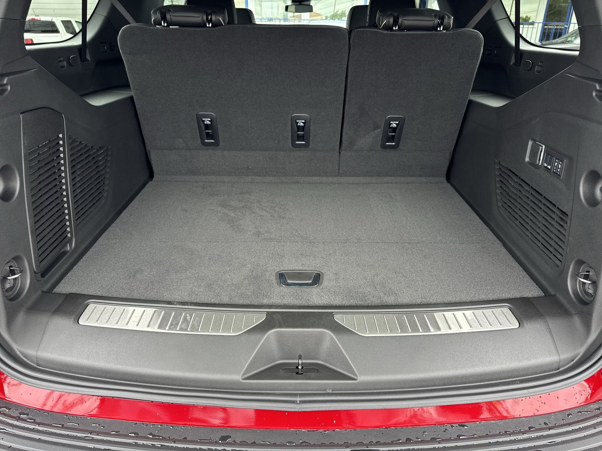 2026 Chevrolet Suburban Premier - Photo 74