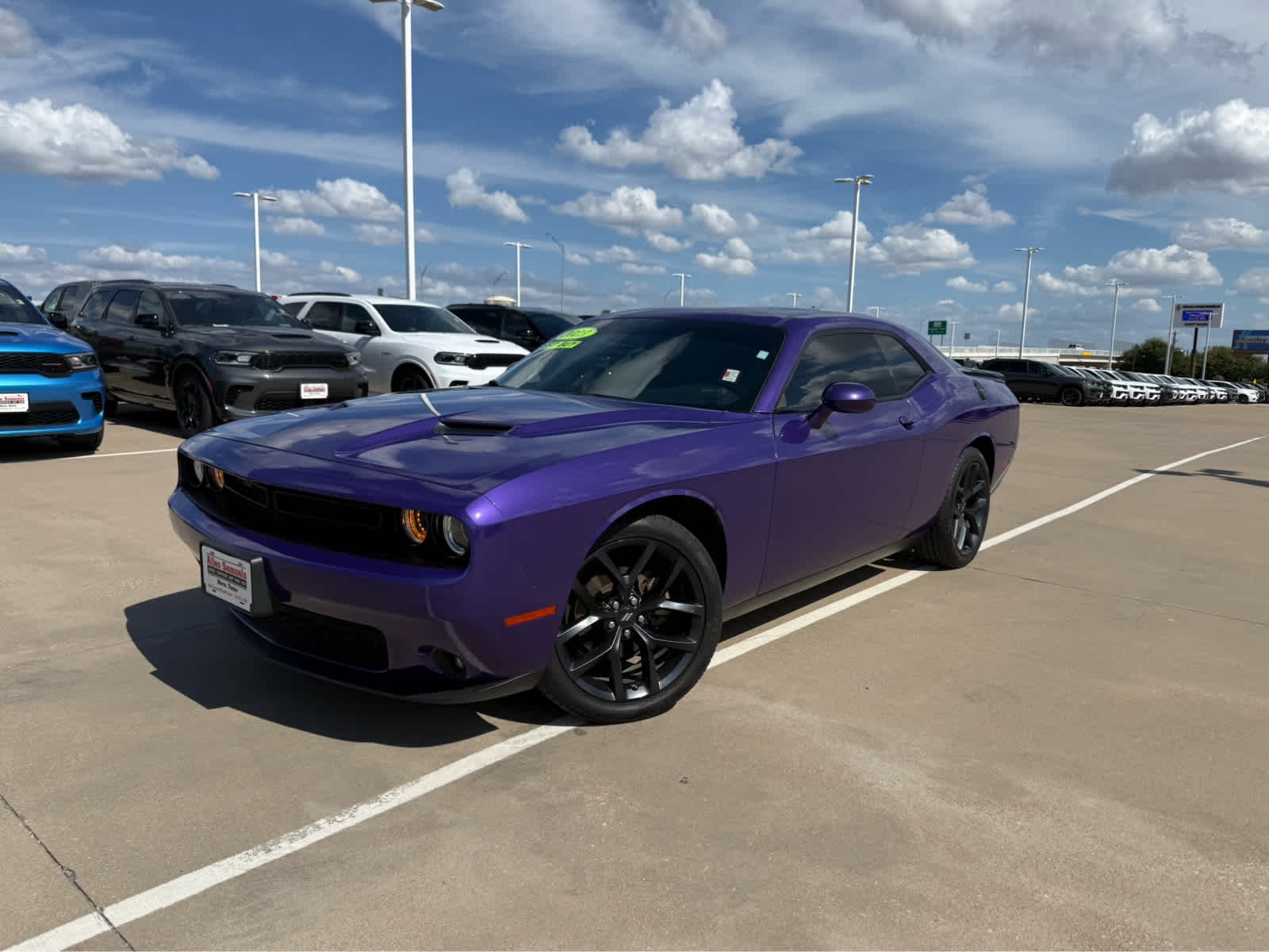 Used 2023 Plum Crazy Pearlcoat Dodge SXT image 2