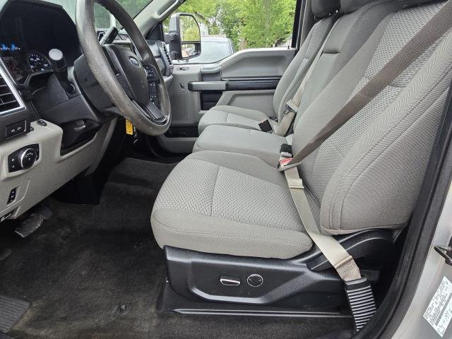 Used 2017 Ingot Silver FORD XLT image 9