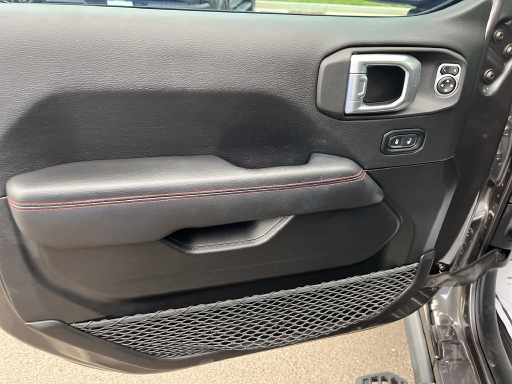 Used 2022 Gray Jeep Rubicon image 12