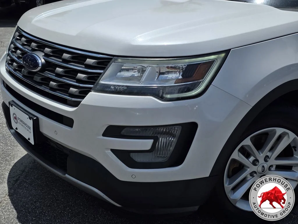 Used 2017 White Ford XLT image 10