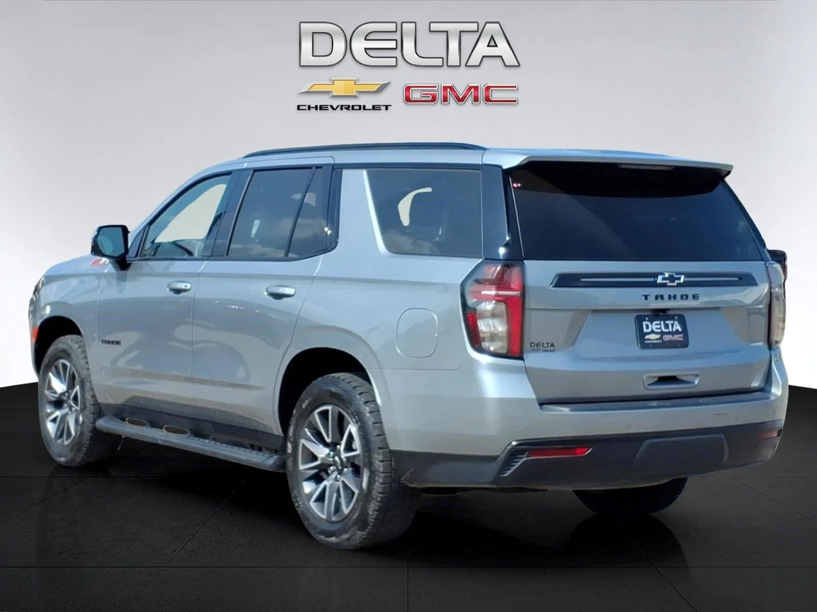 Used 2023 Sterling Gray Metallic Chevrolet Z71 image 3