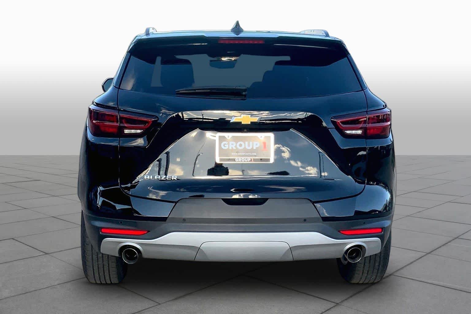 Used 2024 Black Chevrolet LT image 5