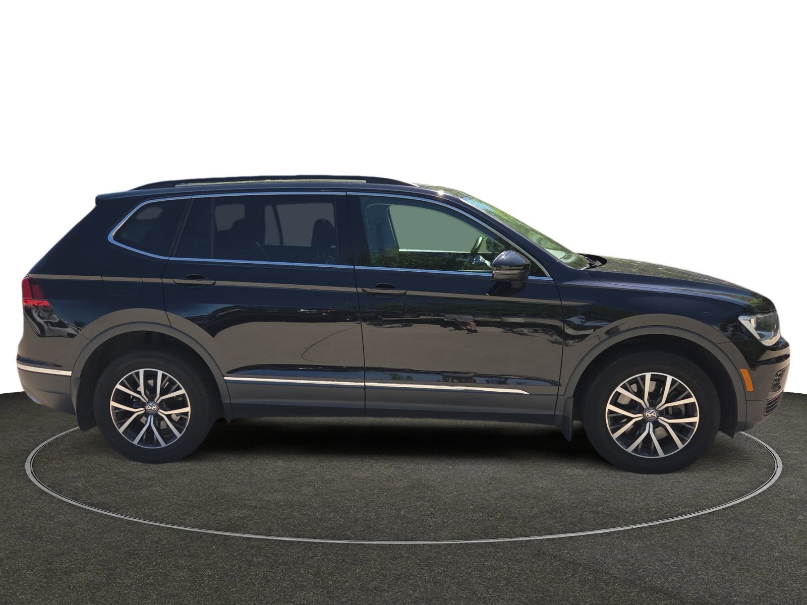 Used 2020 Deep Black Volkswagen SE image 6