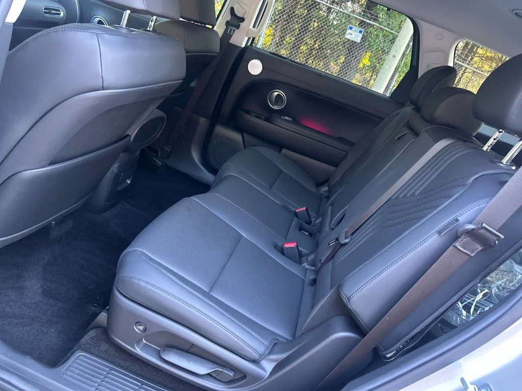 Used 2026 Silver Hyundai SEL Premium image 28