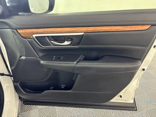 Used 2019 White Honda EX-L image 22