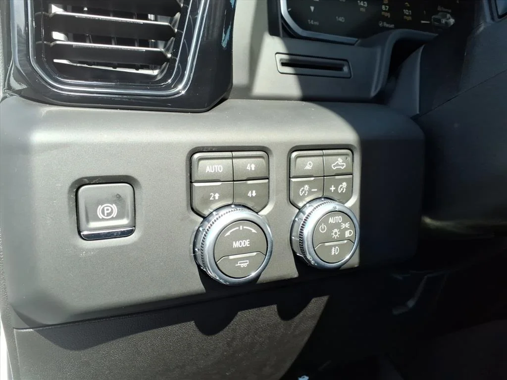 2026 GMC Sierra 2500HD AT4 - Photo 14