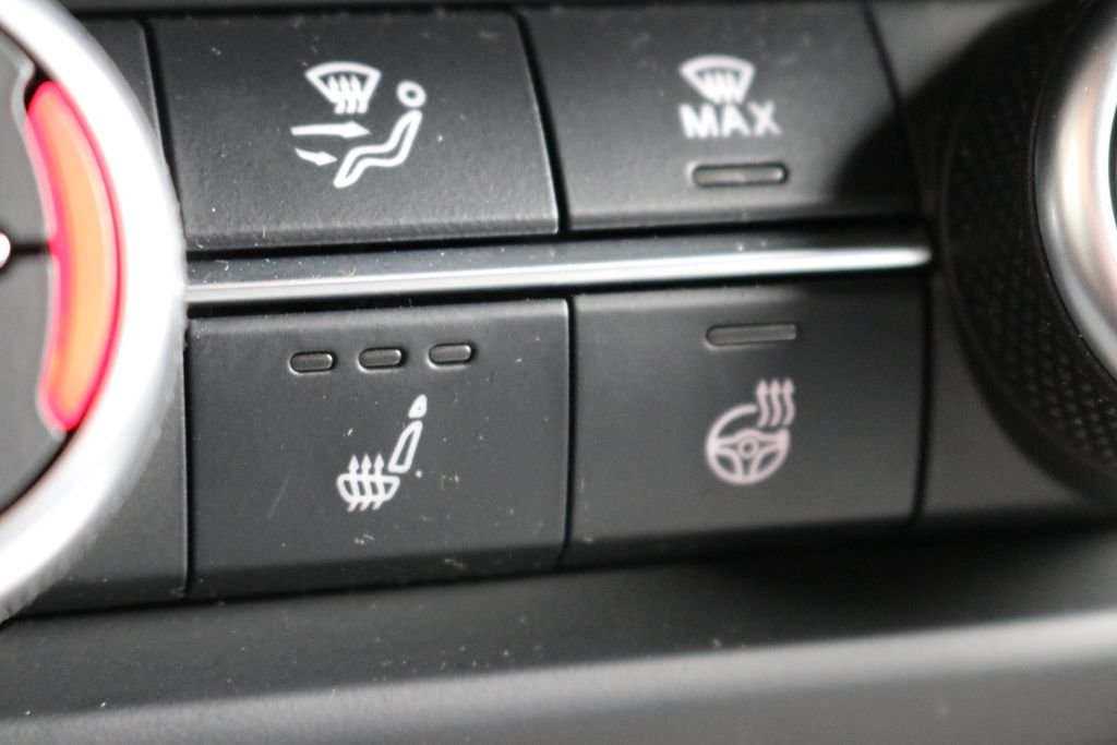 2025 Alfa Romeo Stelvio Base - Photo 44