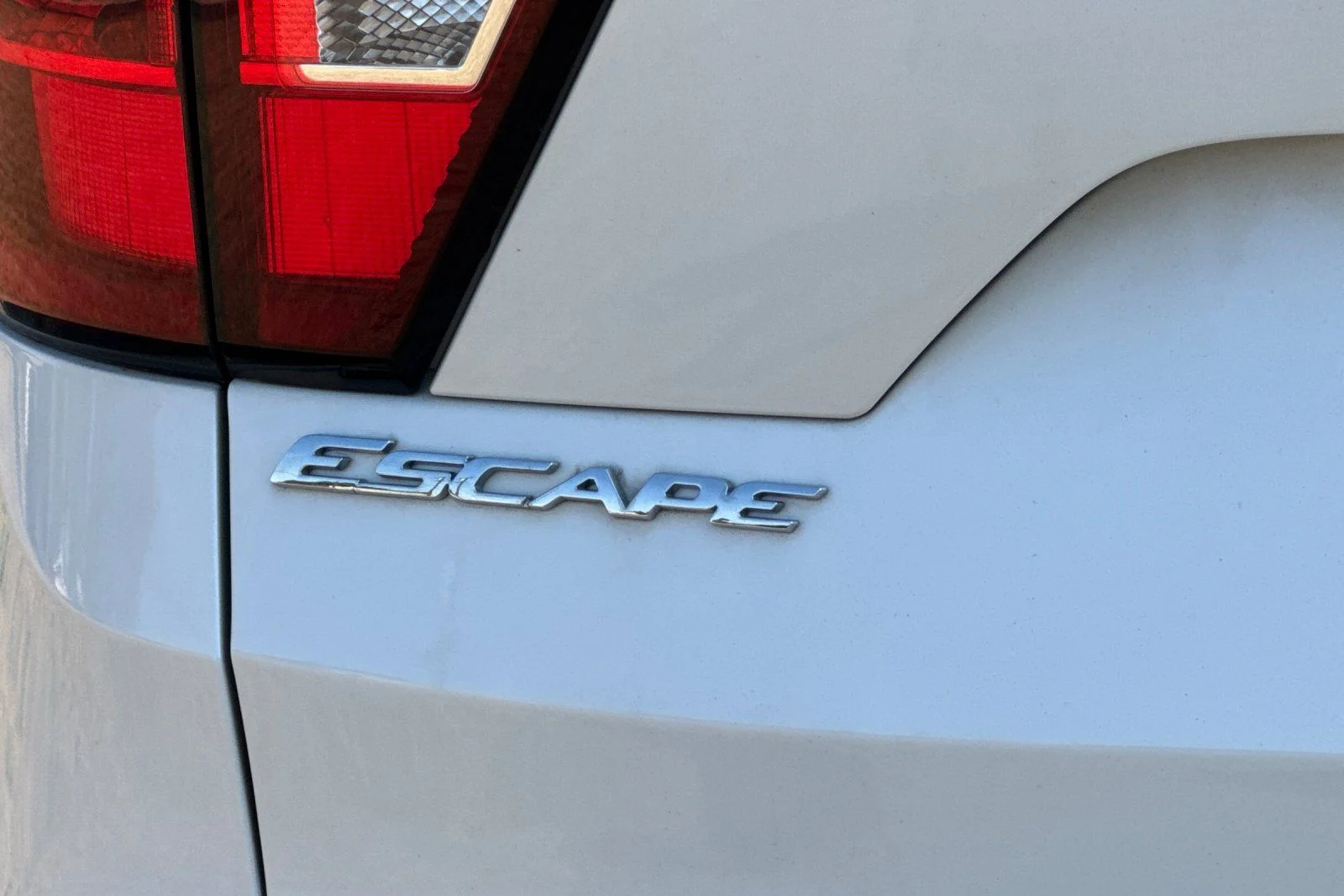 Used 2019 White Ford SE image 30