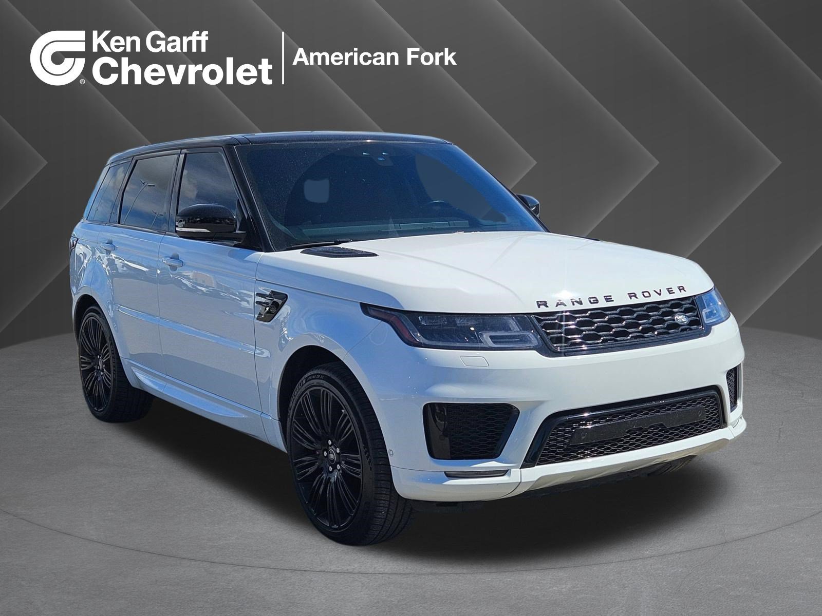 Used 2022 White Land Rover HSE Dynamic image 1
