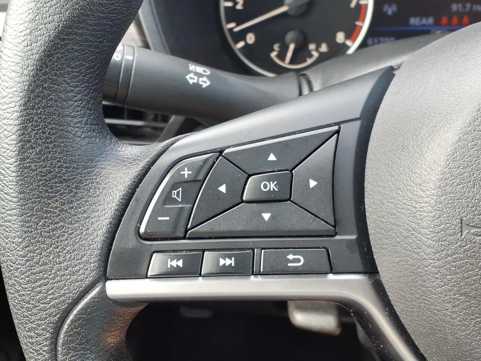 2024 Nissan Altima 2.5 SV Gray at Robbins Nissan