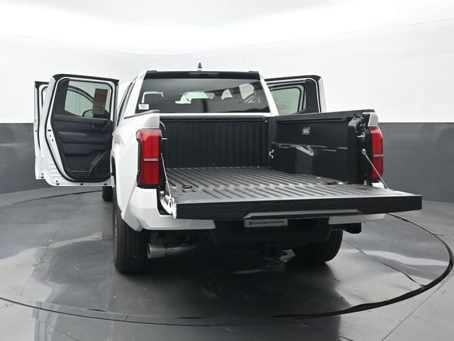 New 2026 Ice Cap Toyota SR5 image 32