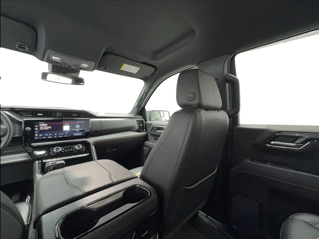 Used 2025 Black GMC AT4 image 44