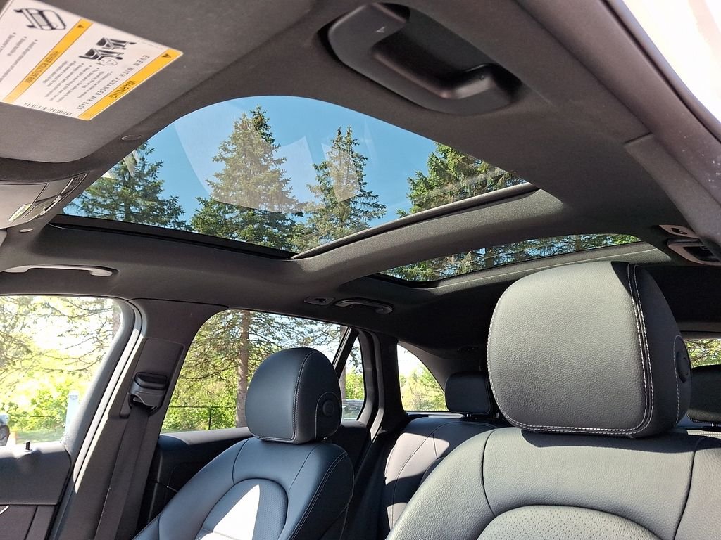 Certified Used 2022 White Mercedes-Benz GLC 300 image 14