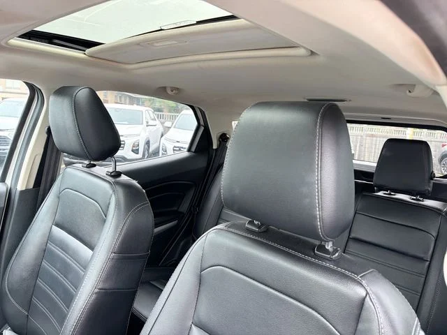 Used 2021 White Ford Titanium image 21