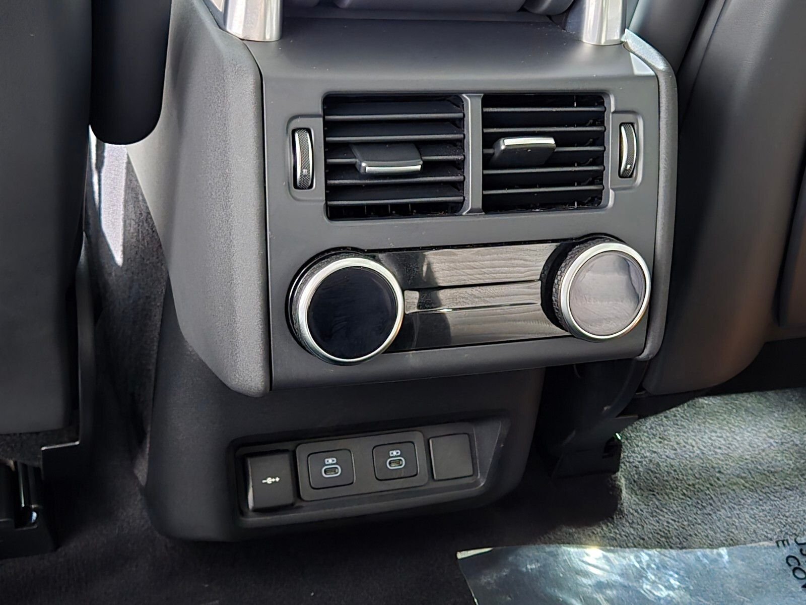 Used 2026 Santorini Black Metallic Land Rover Gemini Edition image 14