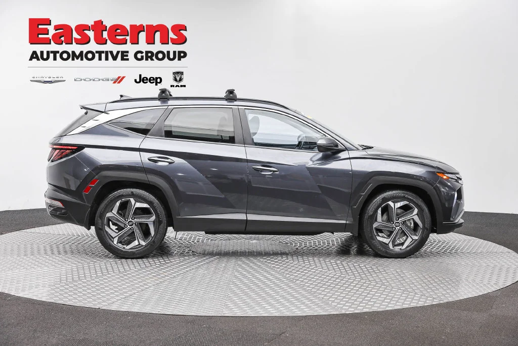 Used 2024 Gray Hyundai SEL image 6