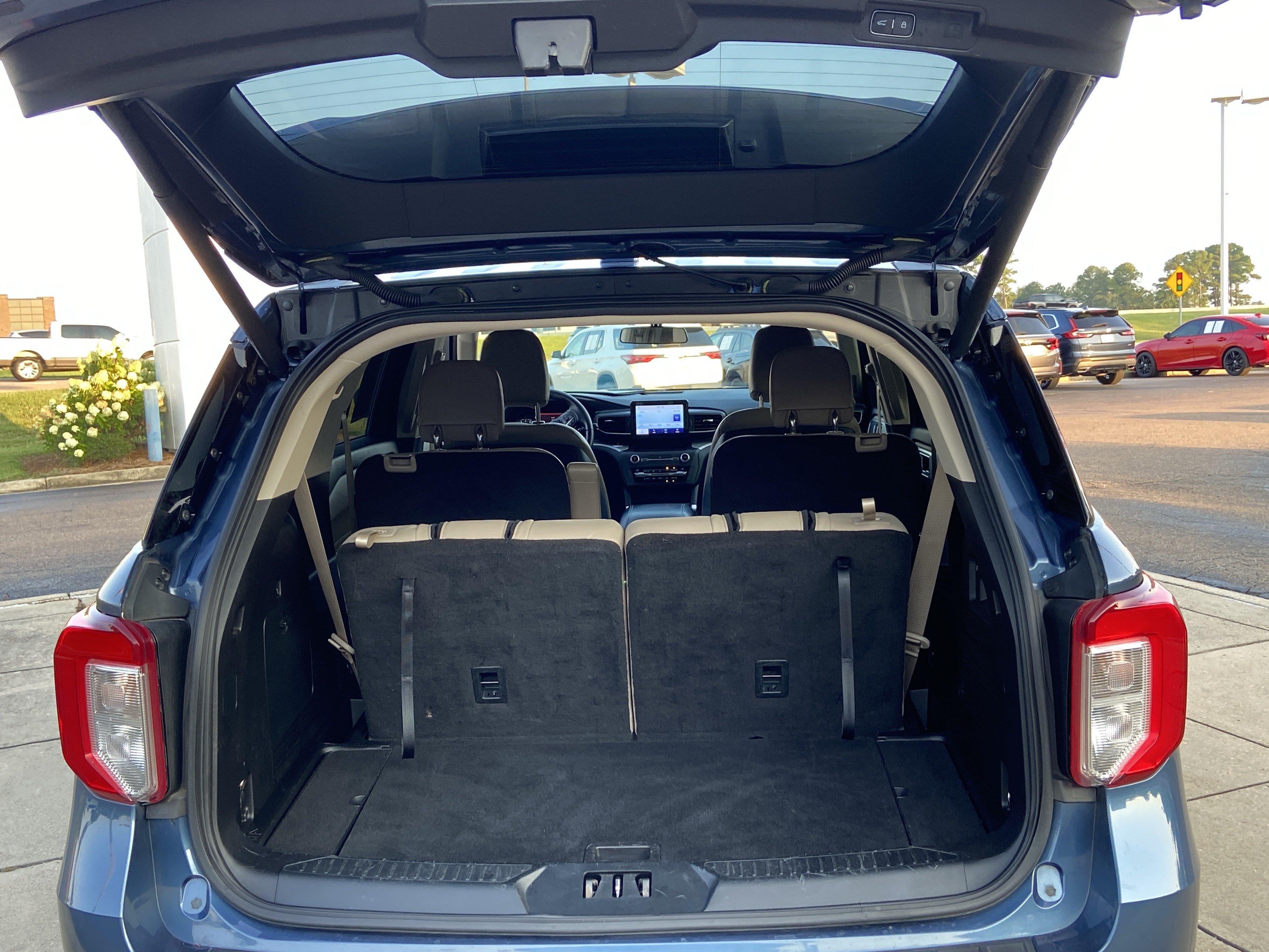 Used 2020 Blue Metallic Ford XLT image 26
