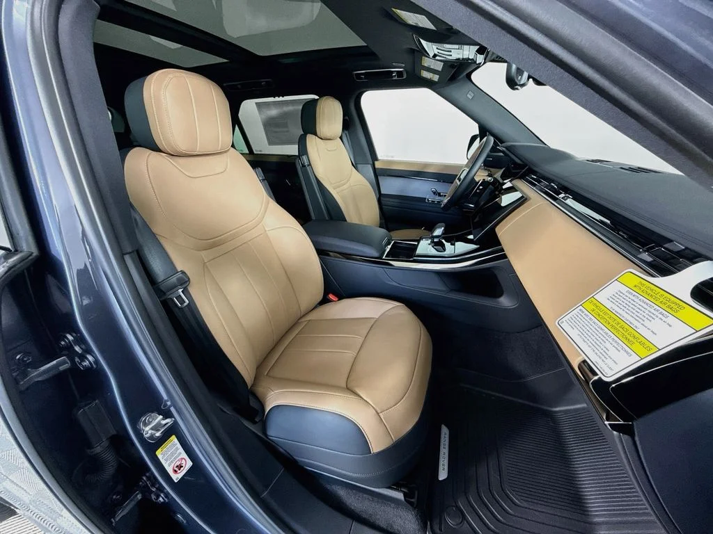 New 2026  Land Rover Dynamic SE image 30