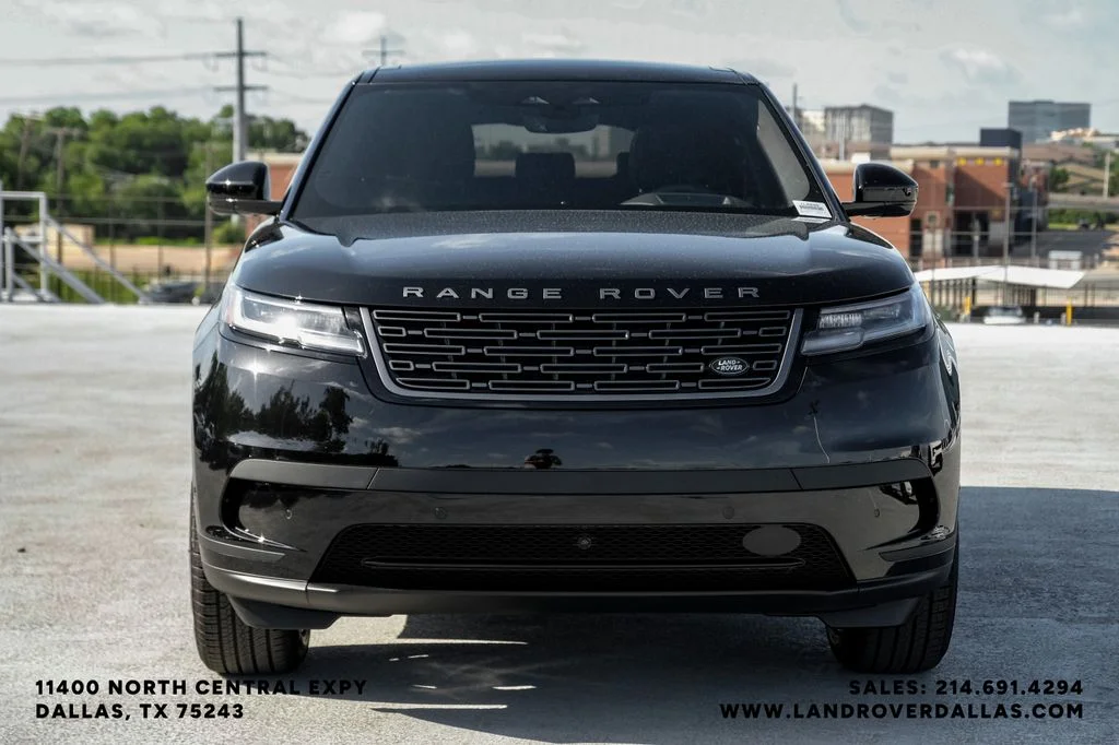 New 2026 Santorini Black Metallic Land Rover S image 3