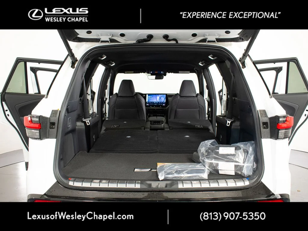 New 2026 Wind Chill Pearl Lexus TX 500h F SPORT PERFORMANCE PREMIUM AWD image 13