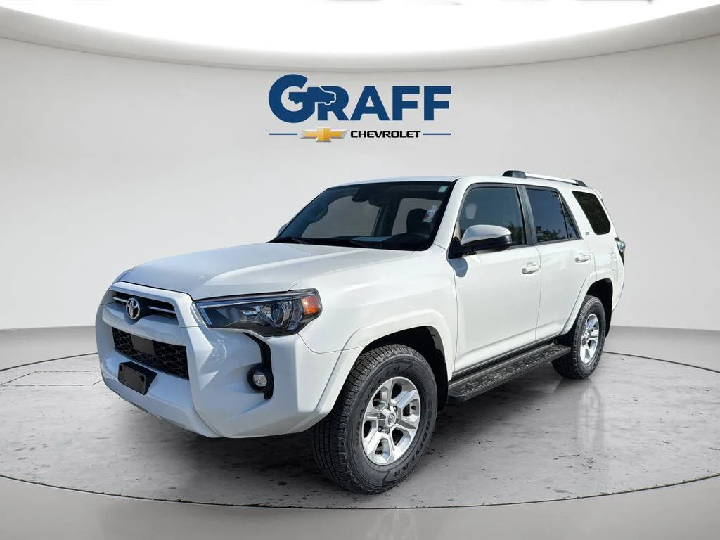 2024 Toyota 4Runner SR5 4WD V6's photo
