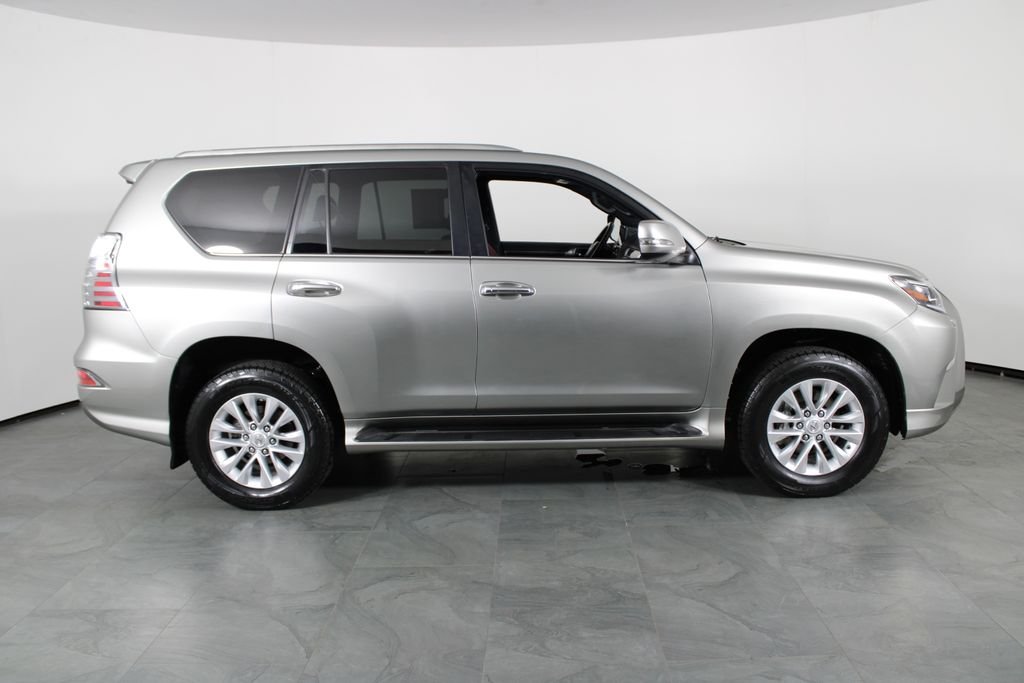Used 2022 Silver Lexus 460 image 14