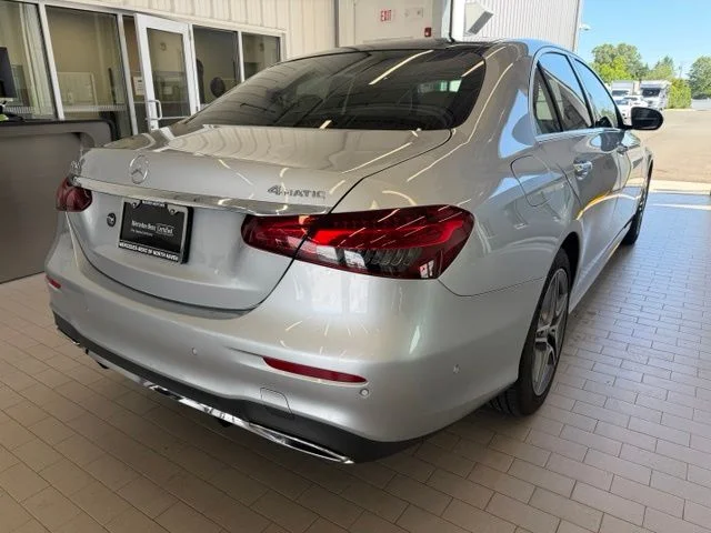 Used 2021 Silver Mercedes-Benz E 450 image 3
